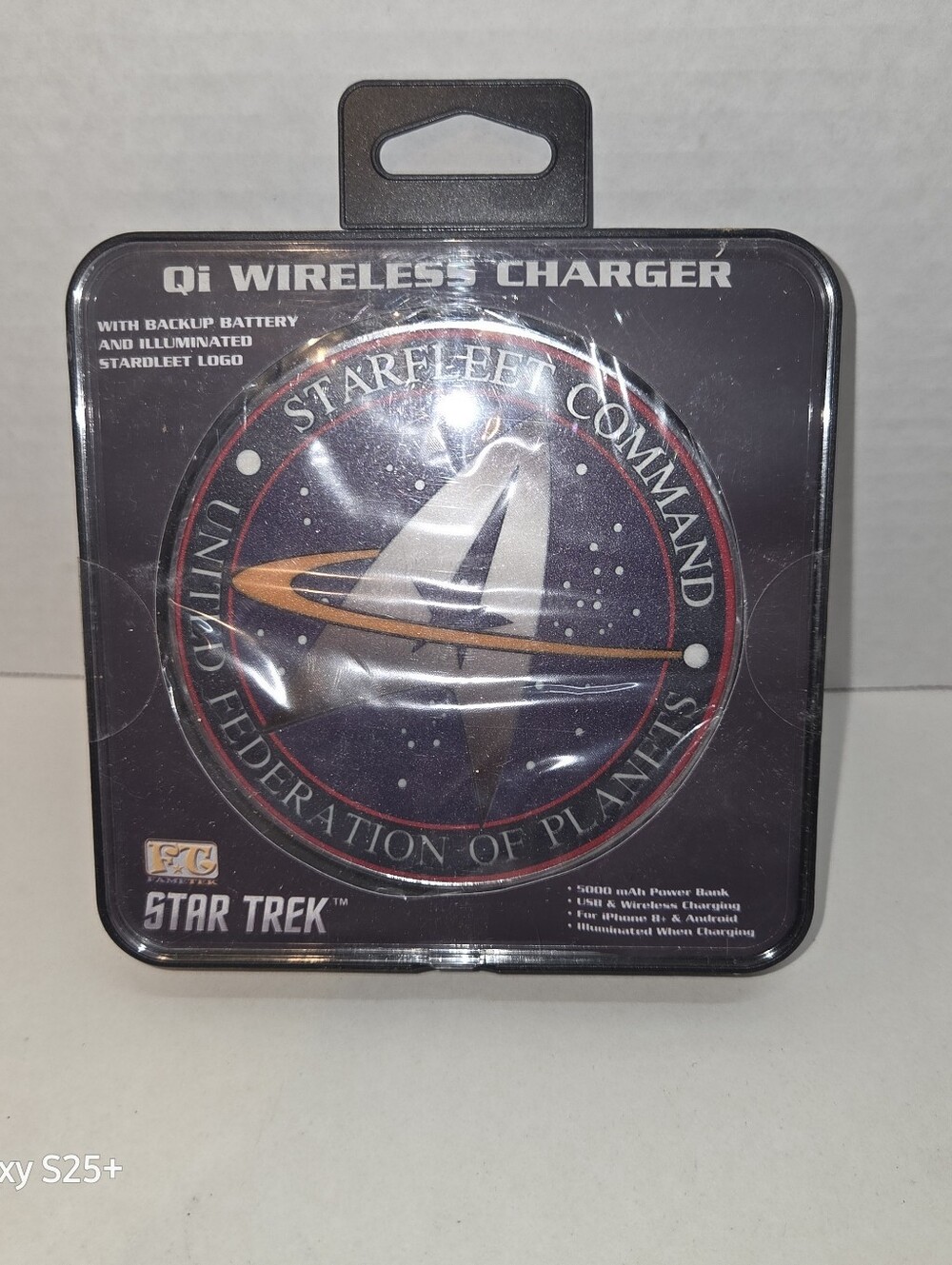 Star Trek Starfleet Command Qi Wireless Charger